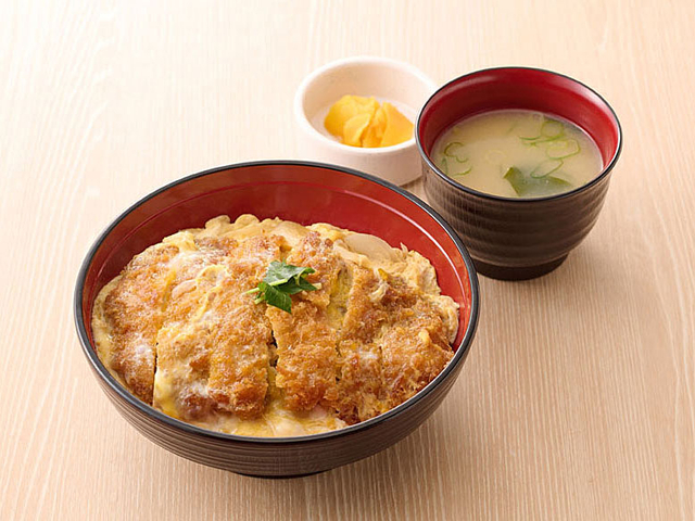 ヤマトポークカツ丼/香芝SA【下り】