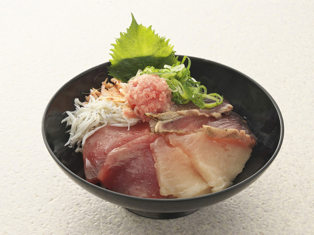 駿河 焼津丸特選丼/日本坂PA【下り】
