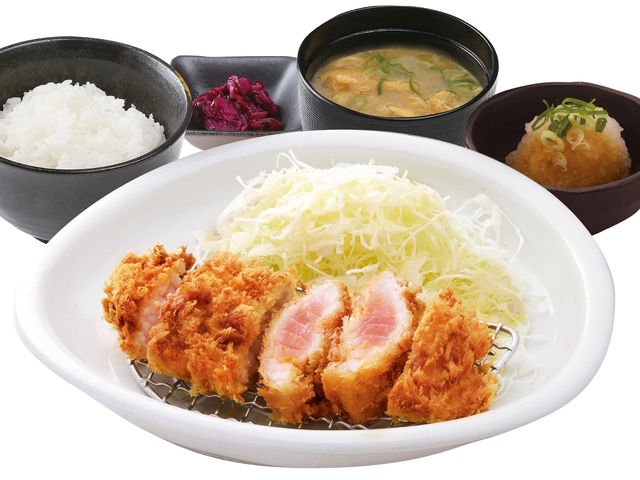 名物まぐろレアかつ定食/日本坂PA【下り】
