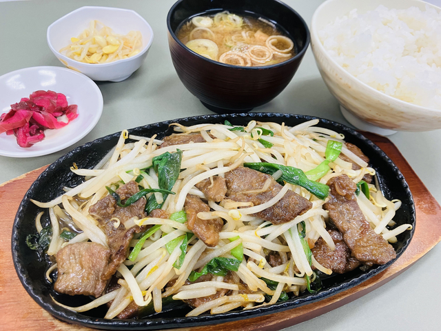 レバニラ定食(タレ)/滝沢PA【上り】