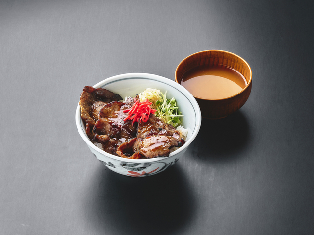 あみ焼きタレ豚丼/愛鷹PA【下り】