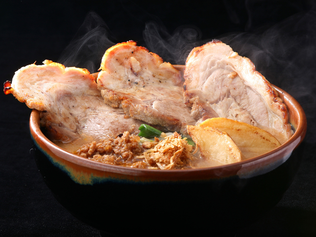 北海道味噌炙りチャーシュー麺/大府PA【下り】