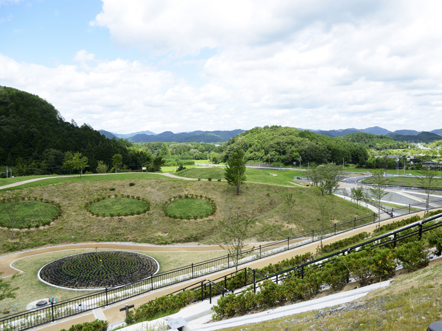 塩谷古墳公園/京丹波PA【上り/下り】