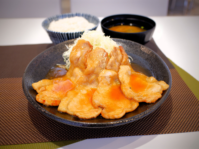 生姜焼き定食/長者原SA【下り】