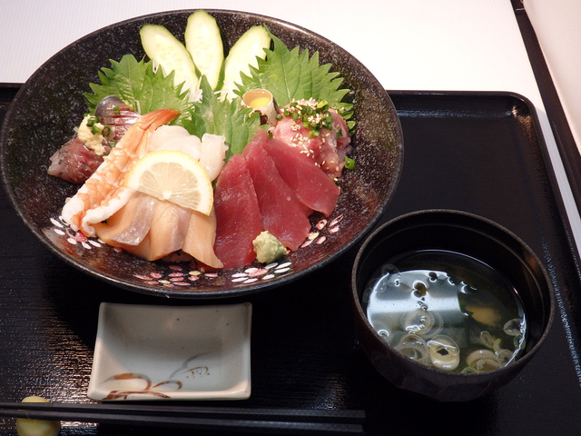 海鮮大漁丼/横須賀PA【下り】