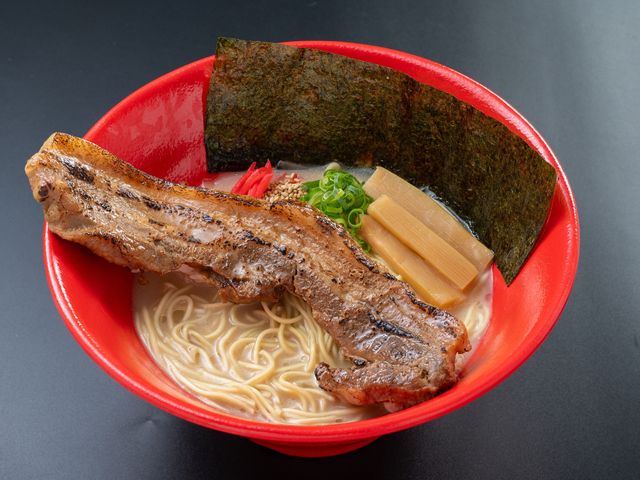 八女もち豚極厚炙りチャーシュー麺/広川SA【上り】
