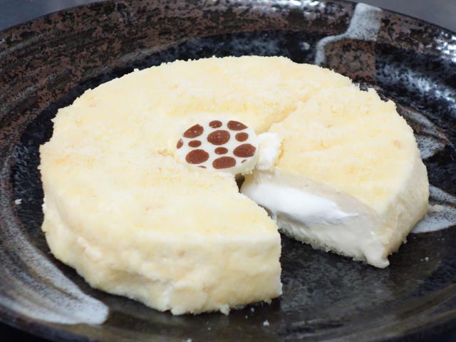 霧島みるくチーズケーキ/宮原SA【上り】
